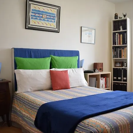 1 Bedroom With Balcony View * パリ