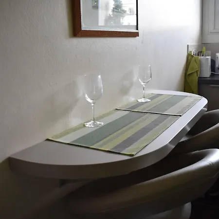 アパート 1 Bedroom With Balcony View *