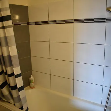 Apartment 1 Bedroom With Balcony View